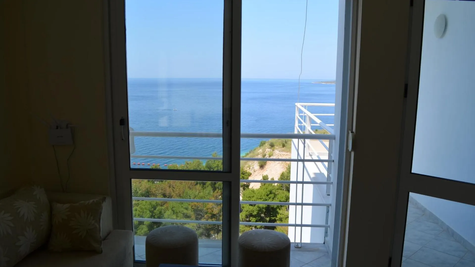 Blue Apartment Sarande 0*,