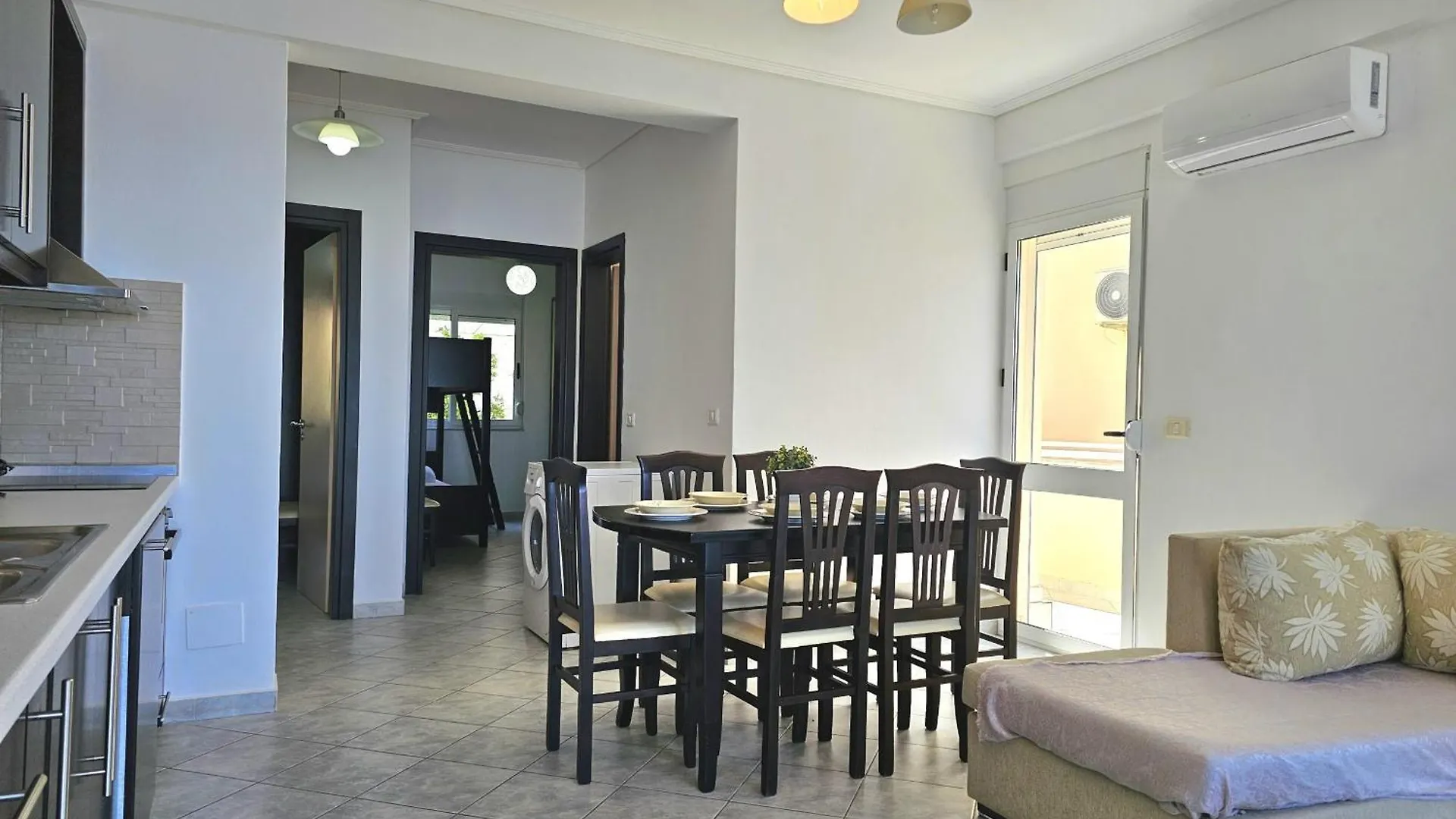 Blue Apartment Sarande 0*,