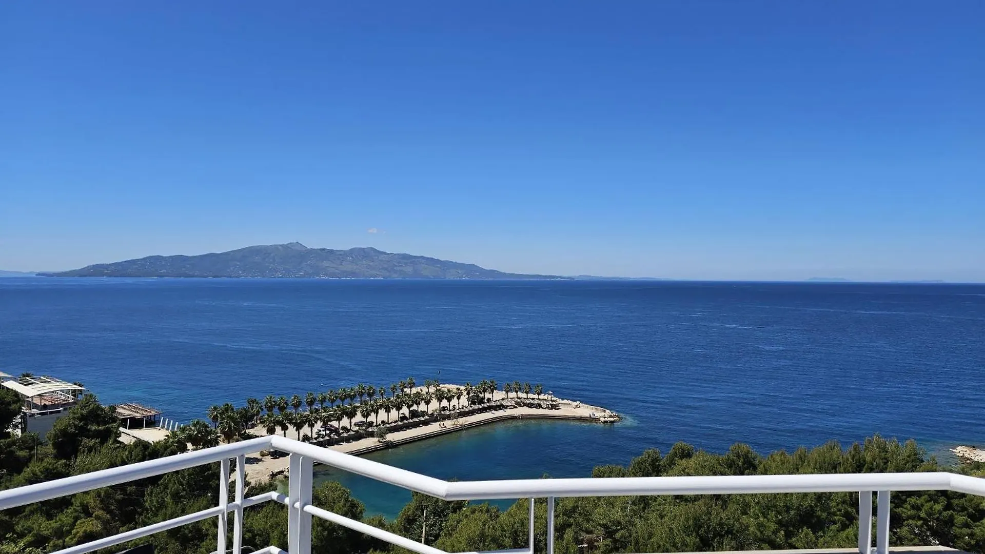 Blue Apartment Sarande Albania